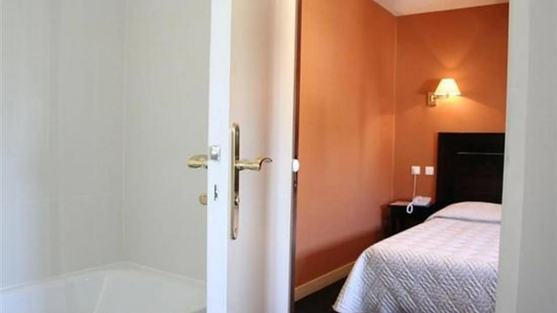 ***  Hotel Ariane & Spa Pontorson France